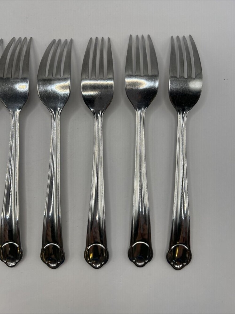 Mikasa CLASSICO SATIN Dinner Forks (Set of 8) Gerald Patrick 18/8 Korea 8 1/8" - Picture 14 of 16